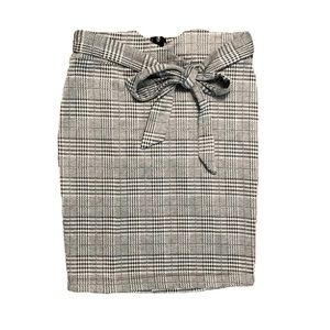 Active USA Black and White Plaid Skirt